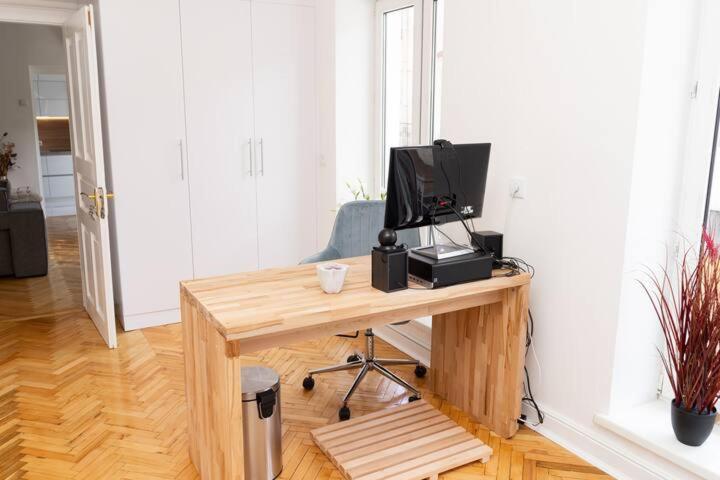 Freedom Apartments In The Heart Of Lviv - Balabana Str And Svoboda Avenue Eksteriør bilde